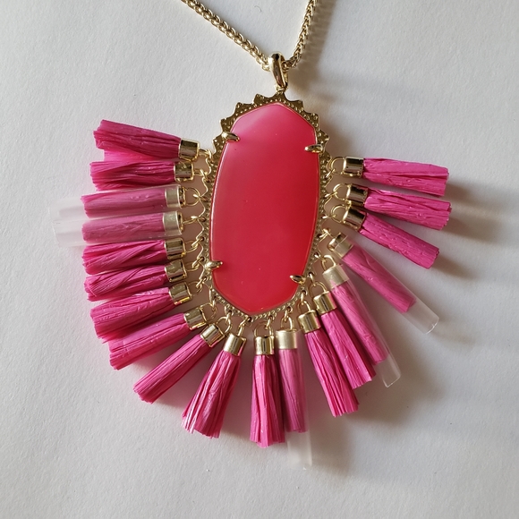 Kendra Scott Betsy Pendant Necklace NWT - Picture 2 of 7